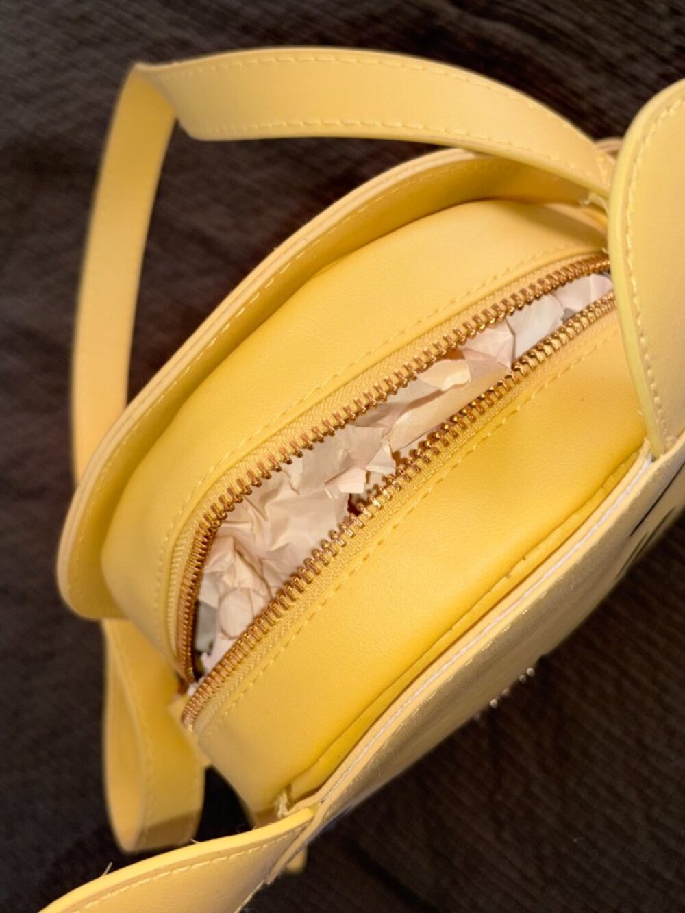 Winnie the Pooh Purse - Picture 3 of 3
